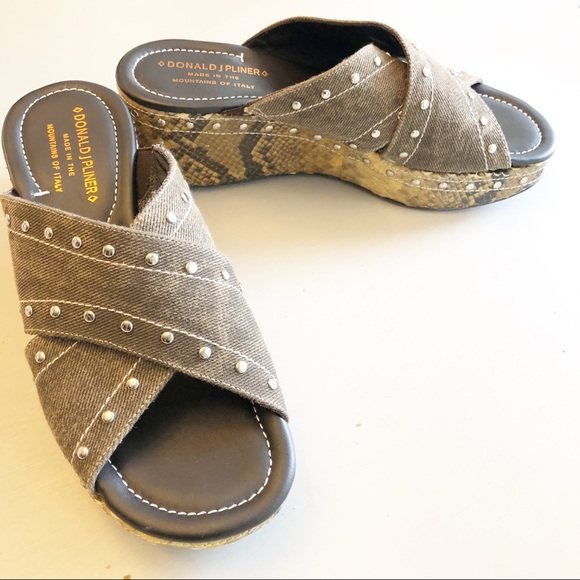 Donald J. Pliner Shoes - Donald J. Pliner Platforn Snakeskin Slide Sandals